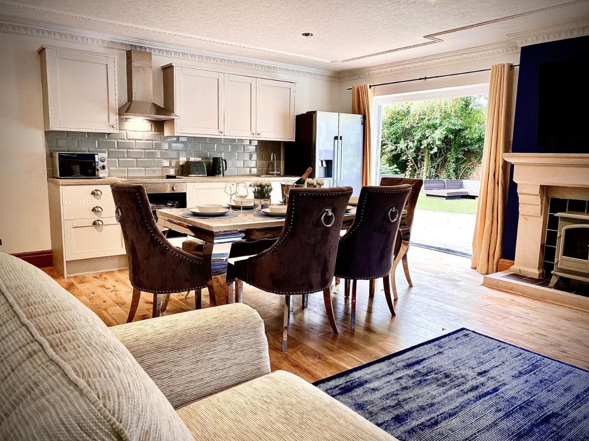 Beautiful Hot Tub Suite In Lytham St Annes Exteriér fotografie